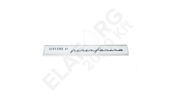 Felirat "pininfarina"